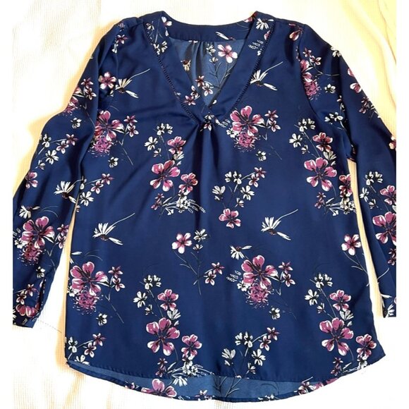 Ladies XL Floral Top - Picture 1 of 6